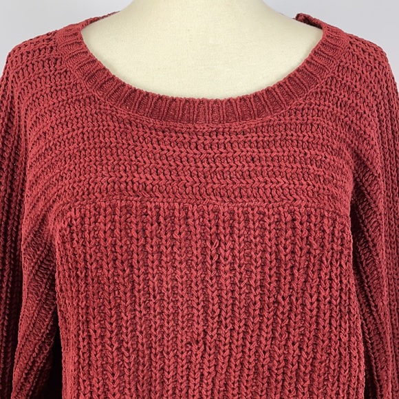 Free People Maroon Chunky Cable Knit Sweater w/Balloon Sleeves & Hi Lo Hem - Picture 2 of 14